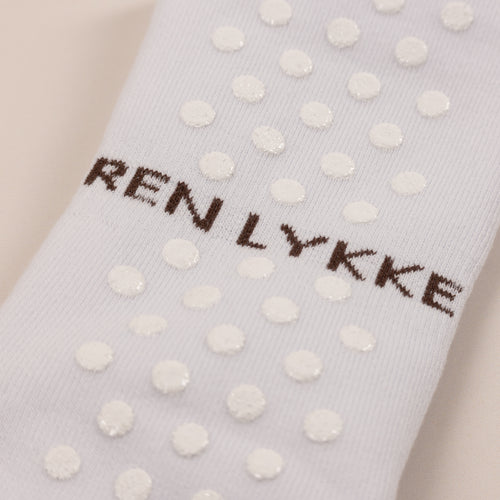 Skridsikre reformer-strømper fra REN LYKKE